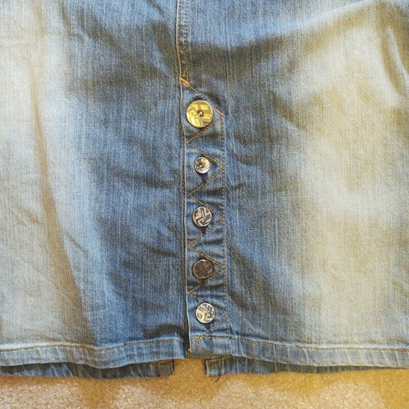 Knee length jean skirt - Picture 2 of 6